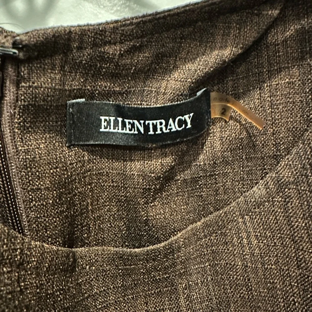 Ellen Tracy size 2 brown knee-length dress with tie at the waist - Picture 3 of 6
